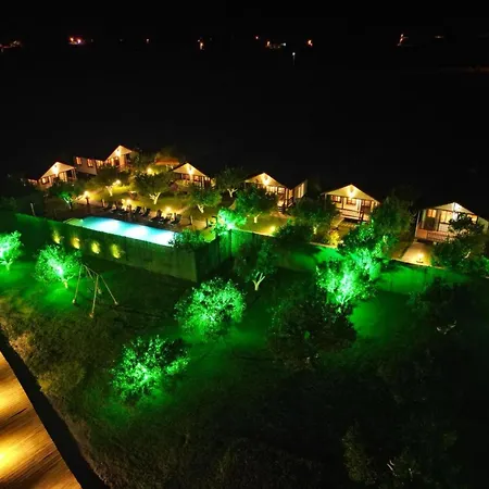 Hotel Iztuzu &